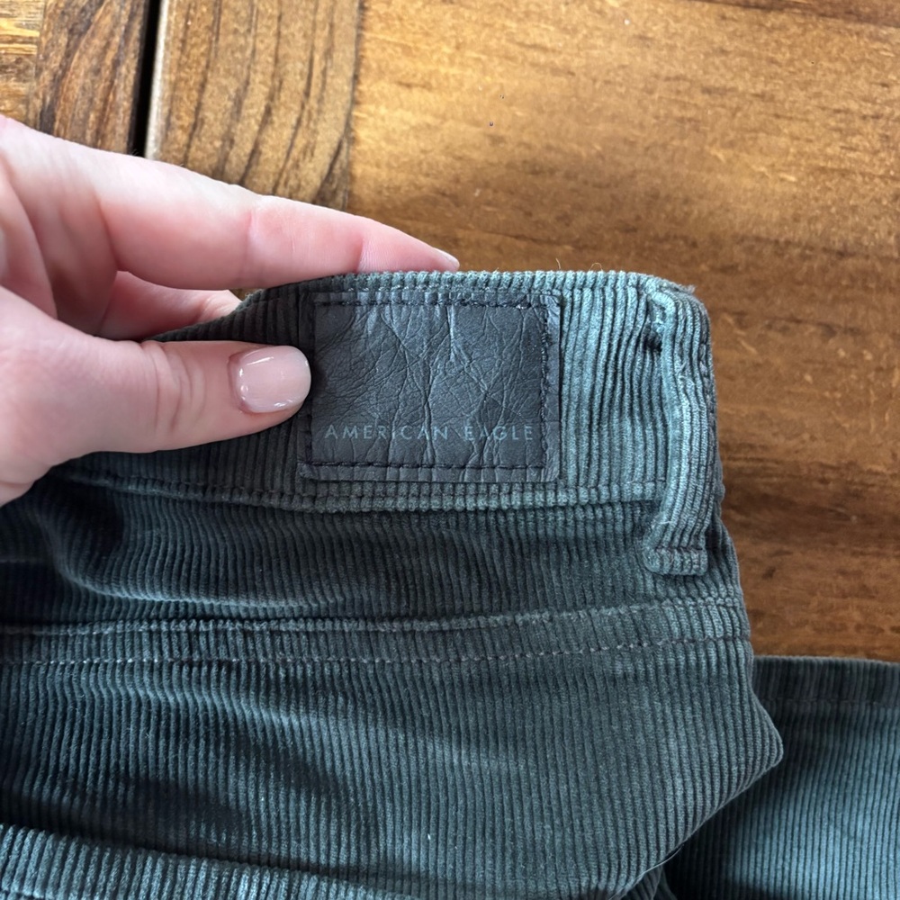 American Eagle Hi-Rise Flare Corduroy Pants - Picture 7 of 10